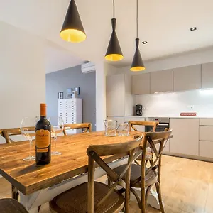 דירה Rent Rambla Catalunya, ברצלונה
